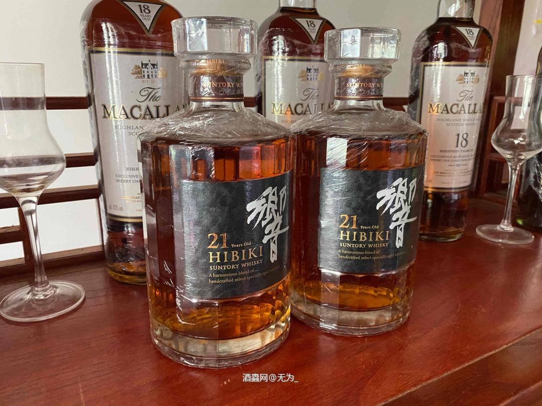 论威士忌瓶子