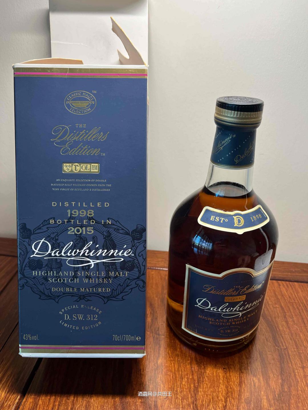 求围观，看分别是什么酒，有些是以前亲戚外面带回