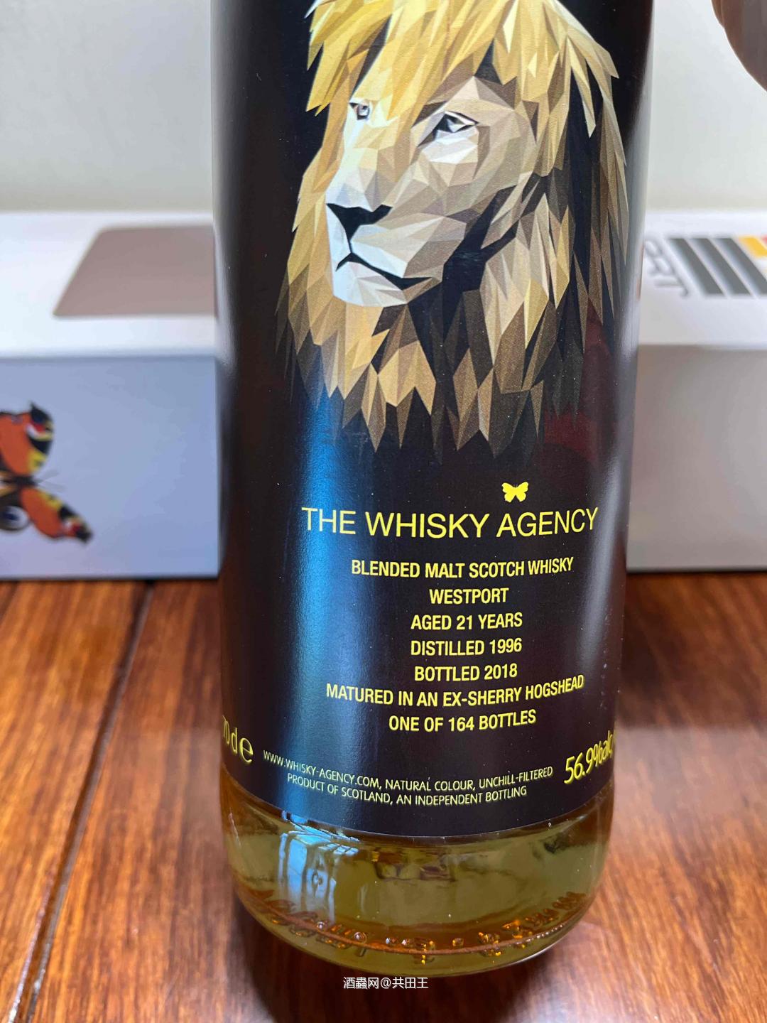 求围观，看分别是什么酒，有些是以前亲戚外面带回