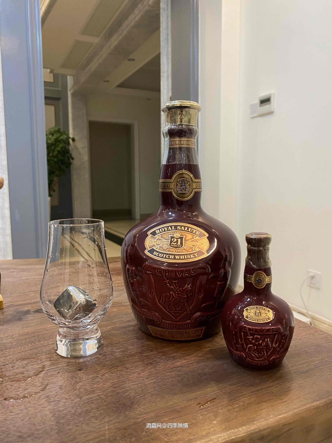 真他妈好喝，酒色金黄，像一颗透亮的琥铂，饮入口，甜蜜，丝滑，…