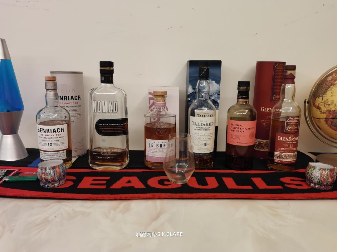 今晚喝什么？<img src='https://sdata.whiskyworm.com/xcxpics/emoji_35.png' class='emoji' /><img src='https://sdata.whiskyworm.com/xcxpics/emoji_35.png' class='emoji' /><img src='https://sdata.whiskyworm.com/xcxpics/emoji_35.png' class='emoji' /><p class='p'/>