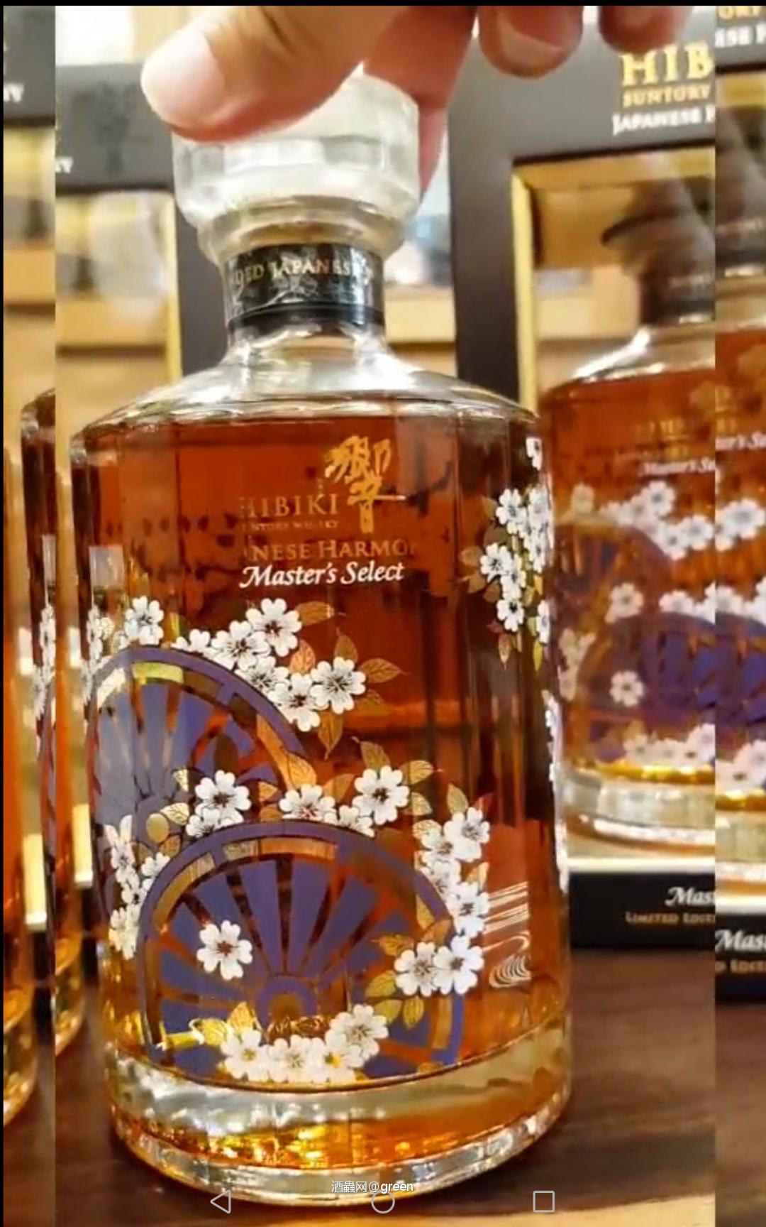 威士忌80%的风味都是来自橡木桶。我们经常看到评价系统里有酒的批次（号）！