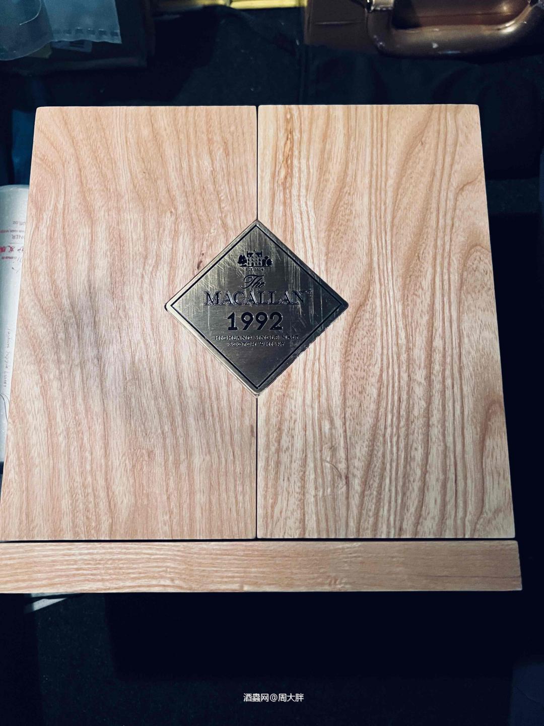 大佬们，评议这款酒！有签名