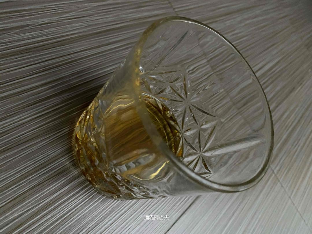 格兰威特15开了两周怎么感觉口感变得更烈了😂<p class='p'/>