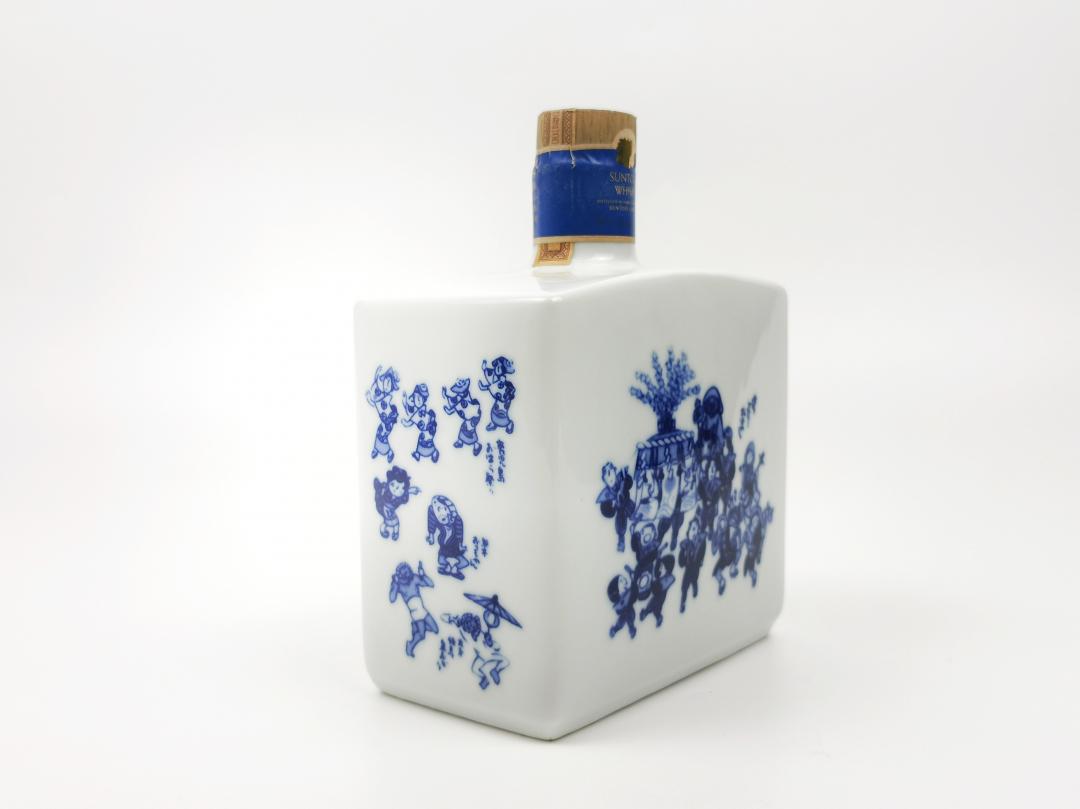 【喜庆吉祥】1982年 山崎蒸馏所 绝版金狮标福冈大博览会纪念有田烧特级日本威士忌