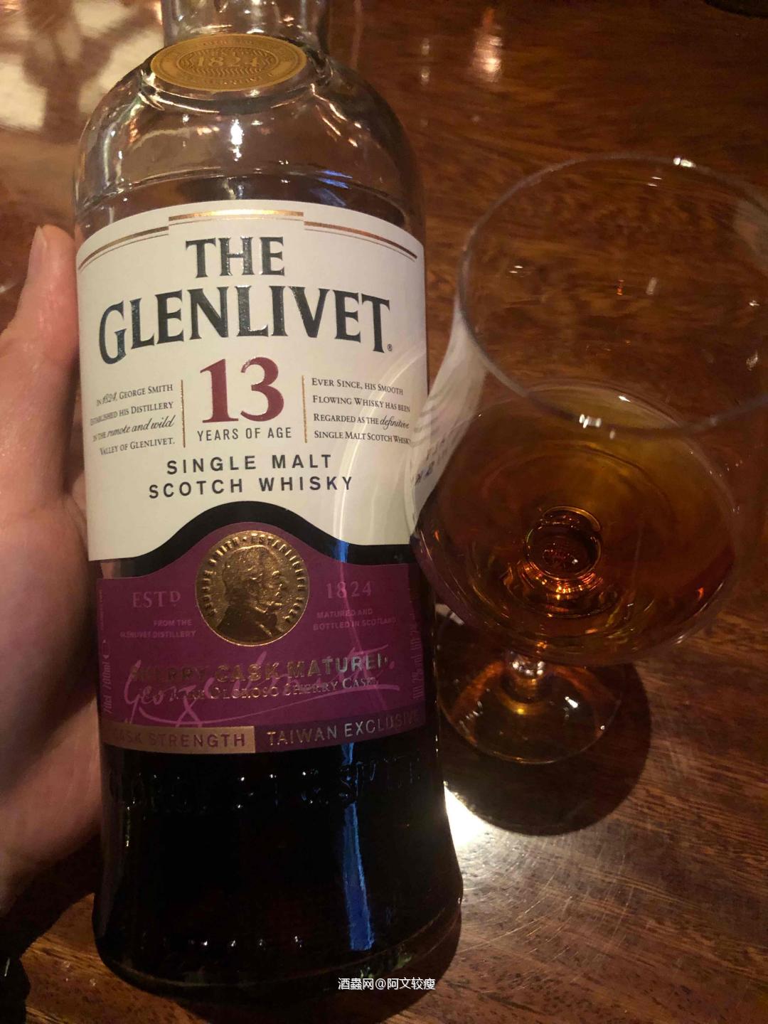 格兰威特桶强13年 酒体清澈，红棕色，瓶底有草酸钙沉淀 闻香…