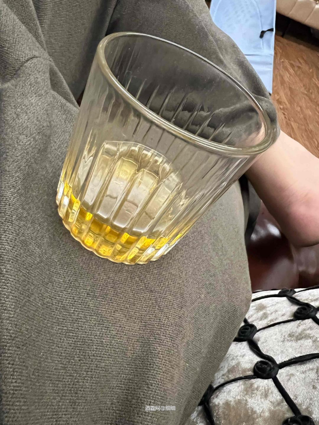 是拉10变淡了 还是我人变了<img src='https://sdata.whiskyworm.com/xcxpics/emoji_38.png' class='emoji' />