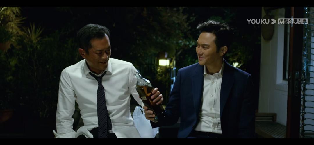 有人尝试过怼瓶喝威士忌么