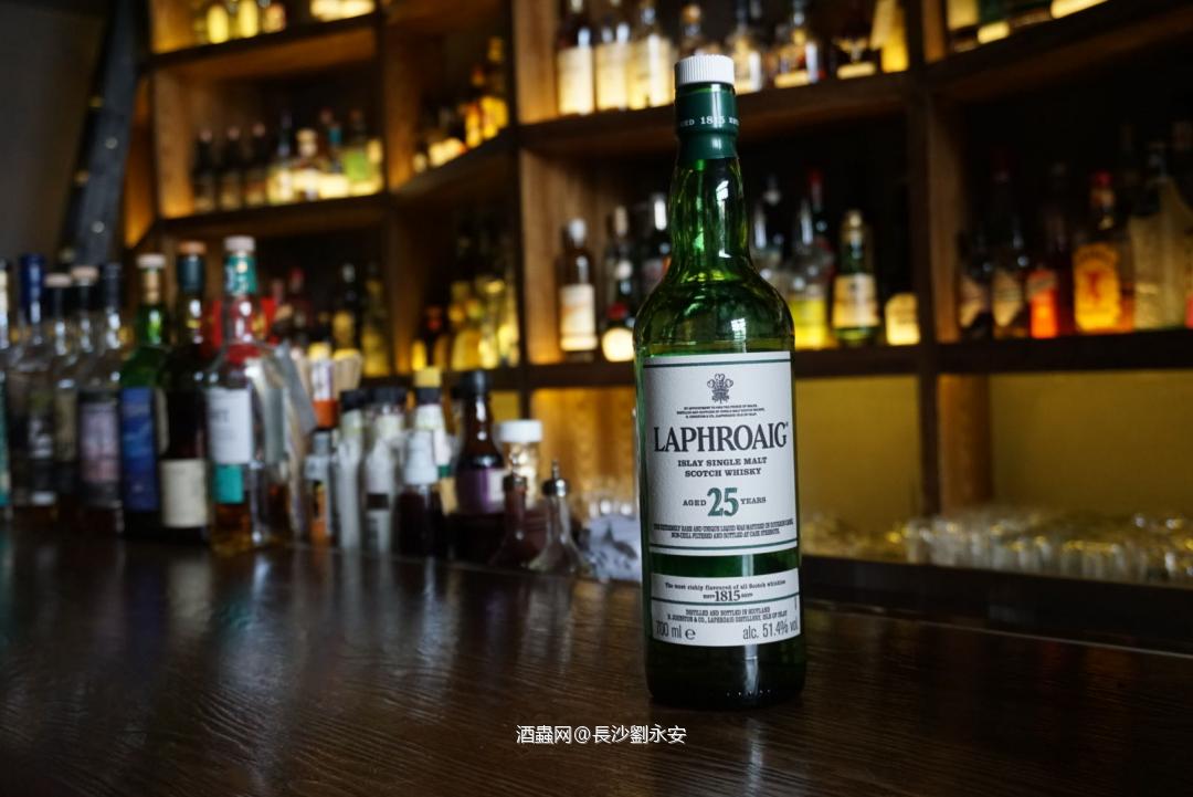 缺一起喝威士忌的人，