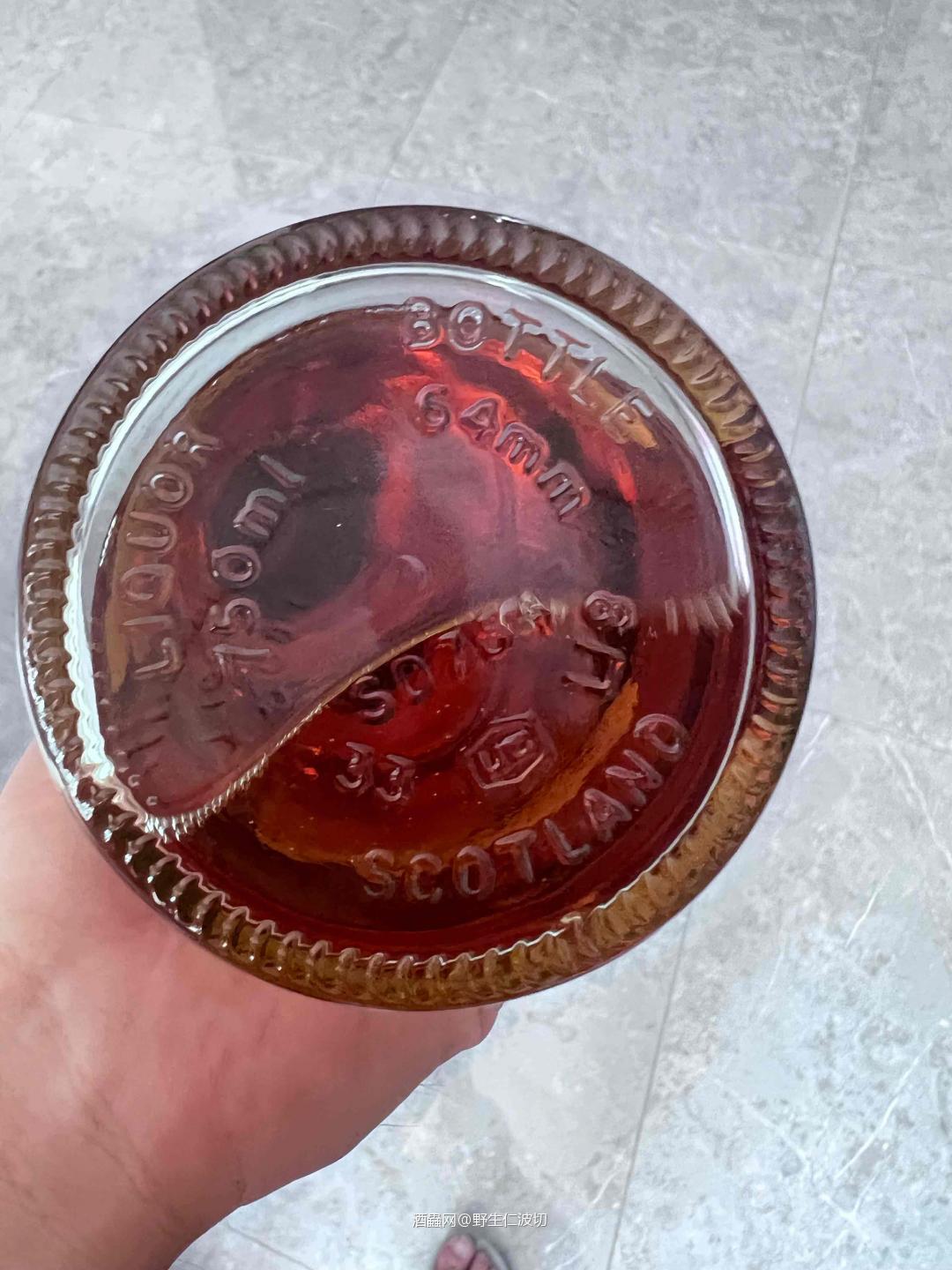 这瓶威雀 来路就不说了 大神帮我看看哪年的