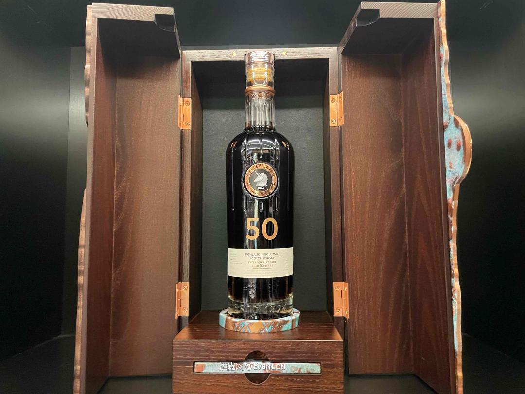 新店开业,要逐步添加点好酒<img src='https://sdata.whiskyworm.com/xcxpics/emoji_14.png' class='emoji' />,欢迎大家来做客