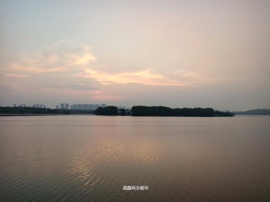 黄昏了！各位大佬，今晚你们打算喝什么？