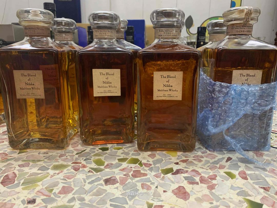 以前玩老洋酒，现在改老日威，新酒不懂玩，也不敢玩<img src='https://sdata.whiskyworm.com/xcxpics/emoji_14.png' class='emoji' /><img src='https://sdata.whiskyworm.com/xcxpics/emoji_14.png' class='emoji' />