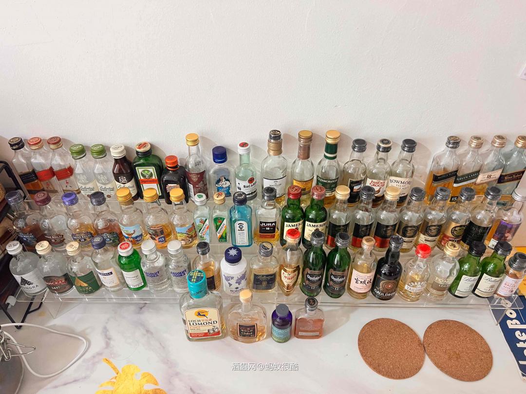 周末了，把酒架子上的灰尘擦一擦