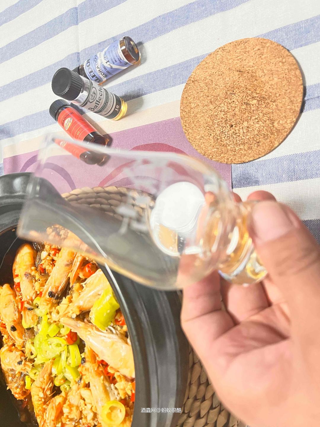 色泽：金色气味：甜，泥炭，木炭，焦糖，花和肥皂味品尝：柔…