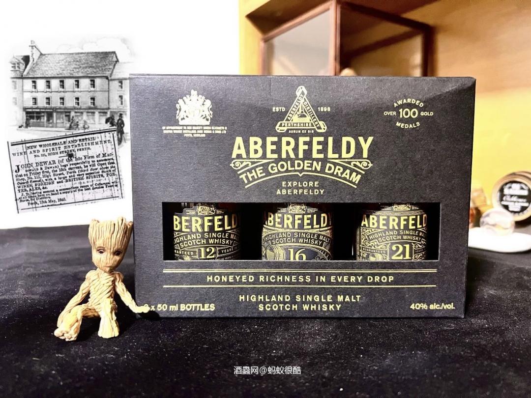 WE ARE THE GOLDEN DRAM.