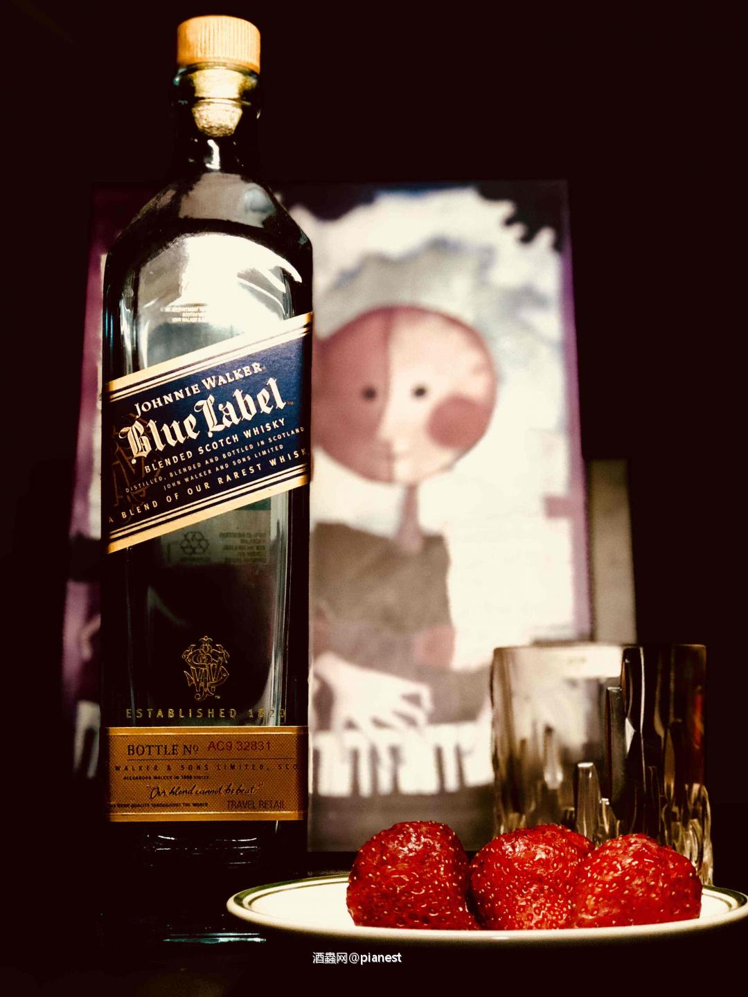 蓝方,谈不上惊艳,但是就是说不出不爱的理由,就像有的人,说不出哪里好,但就是忘不了<img src='https://sdata.whiskyworm.com/xcxpics/emoji_1.png' class='emoji' />