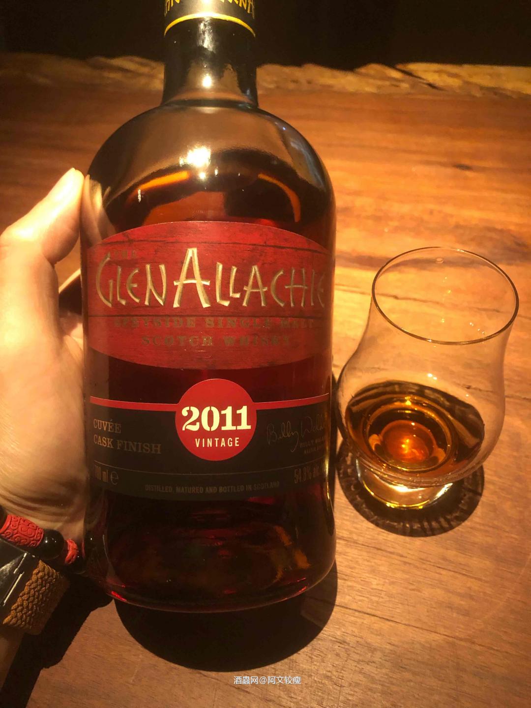 格兰纳里奇2011品鉴记录<p class='p'/>酒体清澈,红铜色,54.8%,瓶…