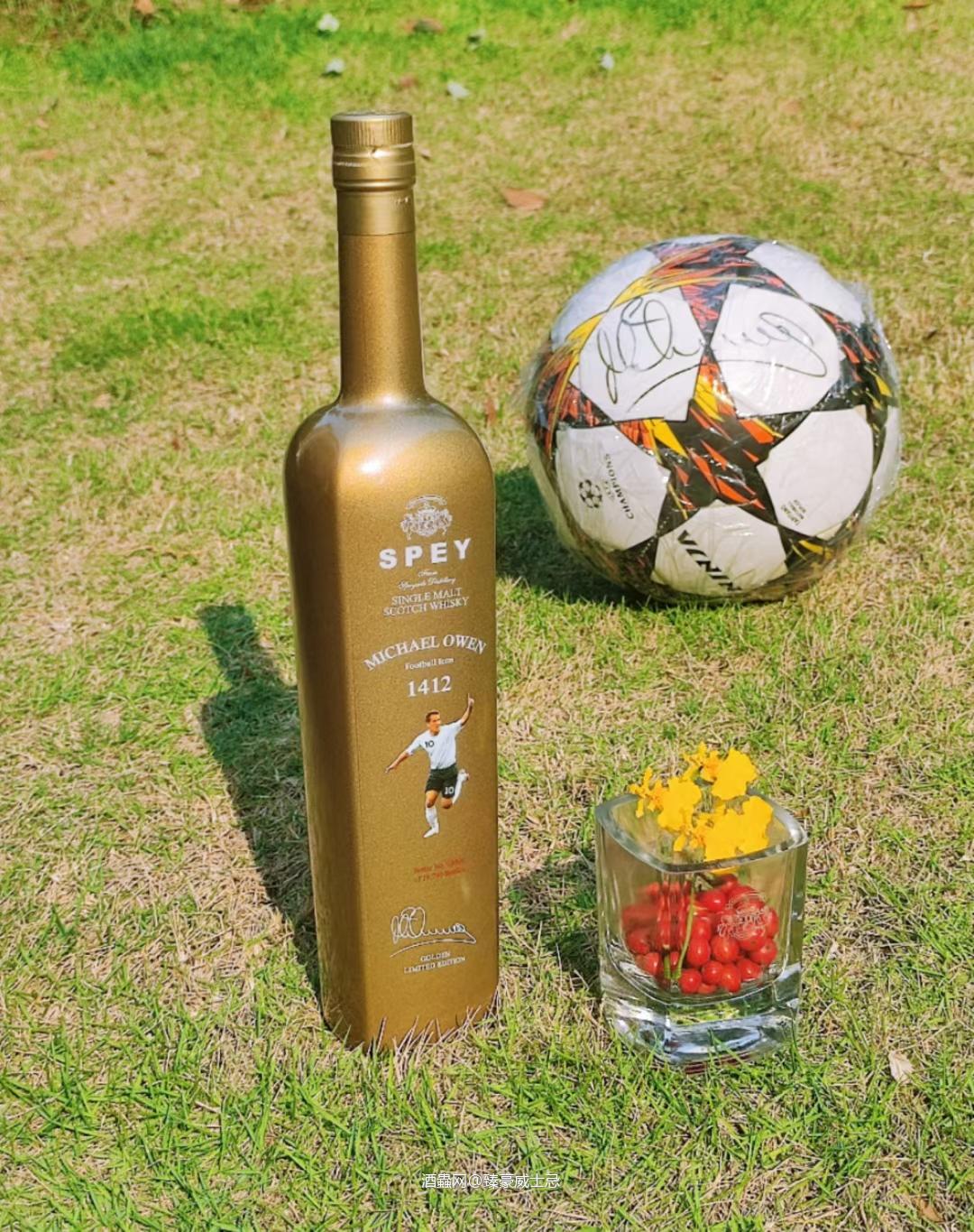 ⚽虽然不会踢足球,但可以喝一喝和足球有关的威士忌!