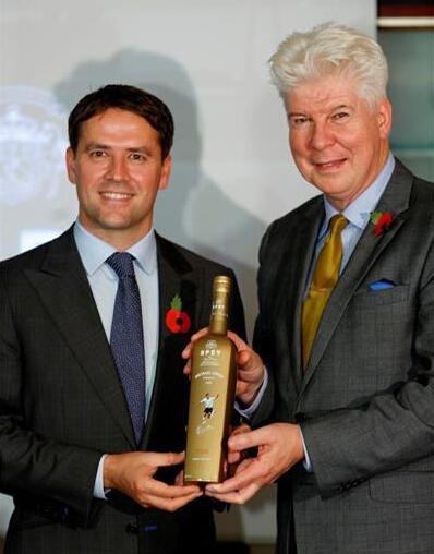 ⚽虽然不会踢足球，但可以喝一喝和足球有关的威士忌！