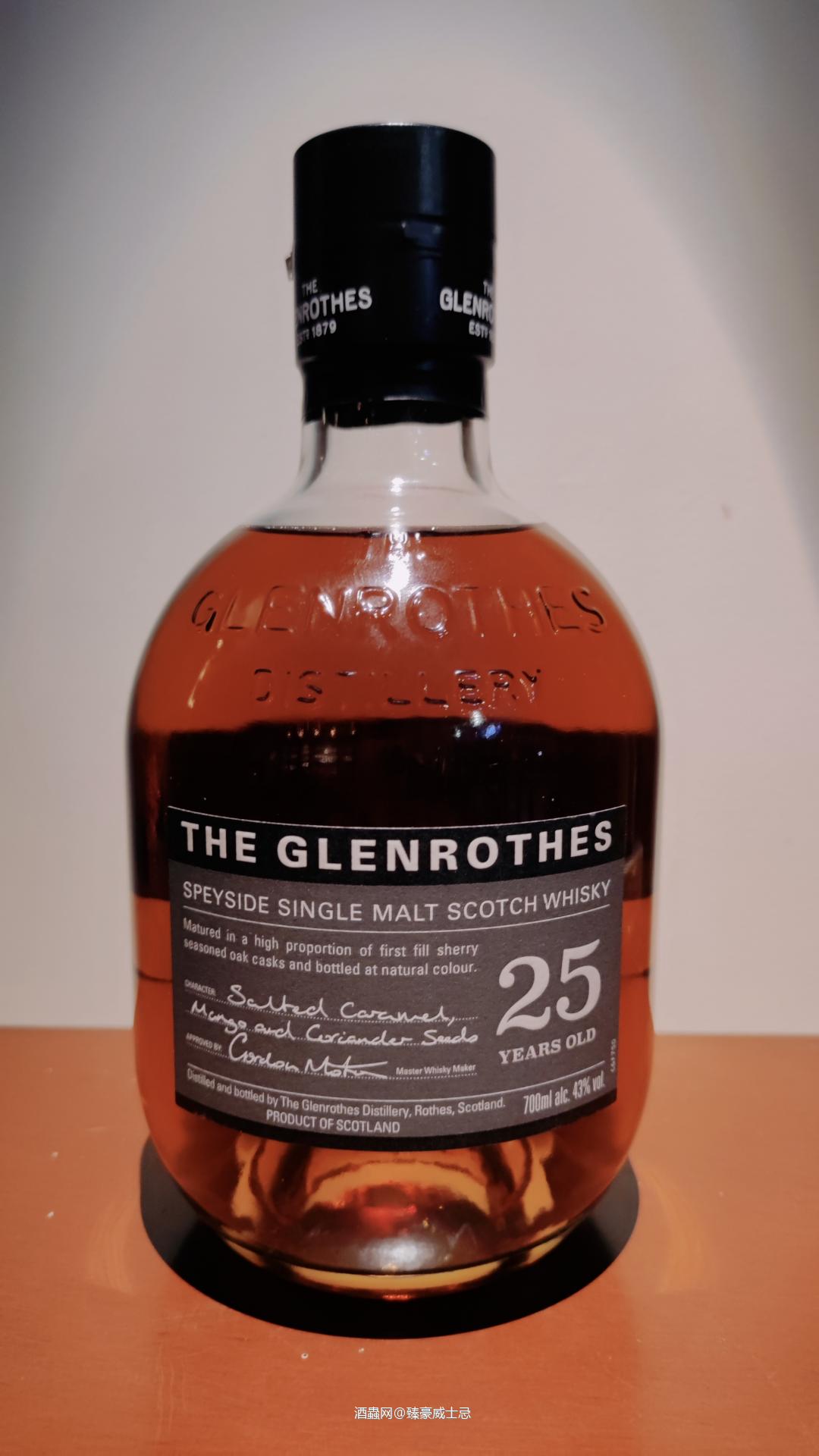 🥃酒液与瓶身一样实在厚实~格兰路思