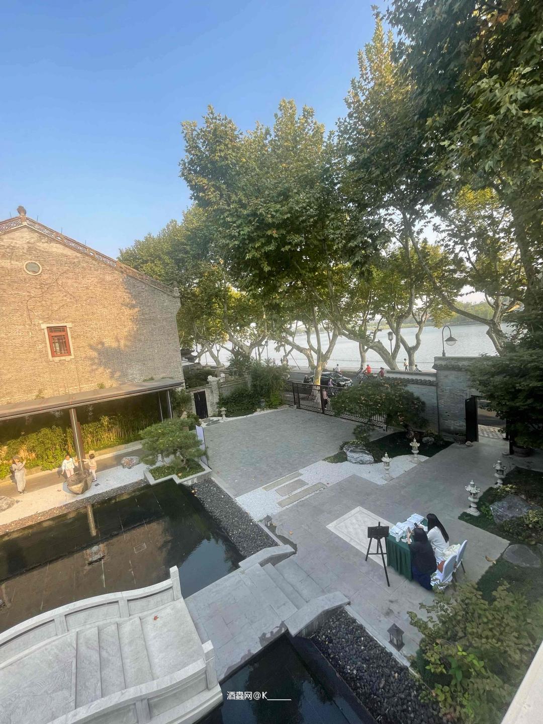 试问岭南应不好， 却道：此心安处是吾乡。