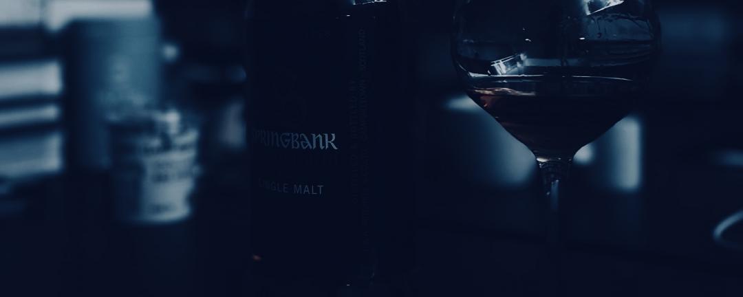 ⚫️ 常备口粮小黑12cs 不知道喝什么的时候 拿出她准没错 如同这些年一直珍藏的 RION 的小电影 每一部都那么火辣 软绵 温暖 慰籍着夜晚孤独的自己