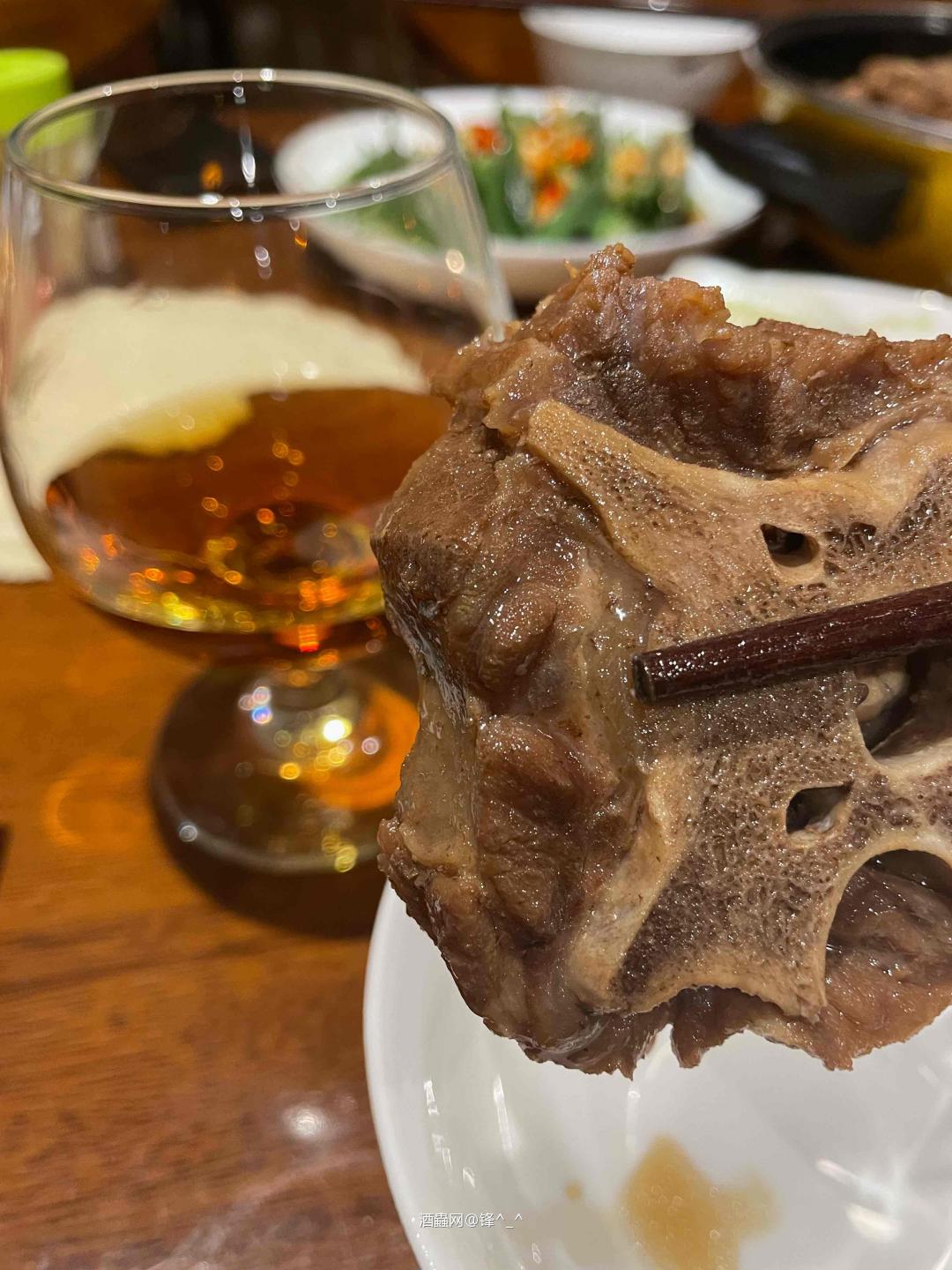 蝎子配酒，越喝越有<img src='https://sdata.whiskyworm.com/xcxpics/emoji_29.png' class='emoji' />