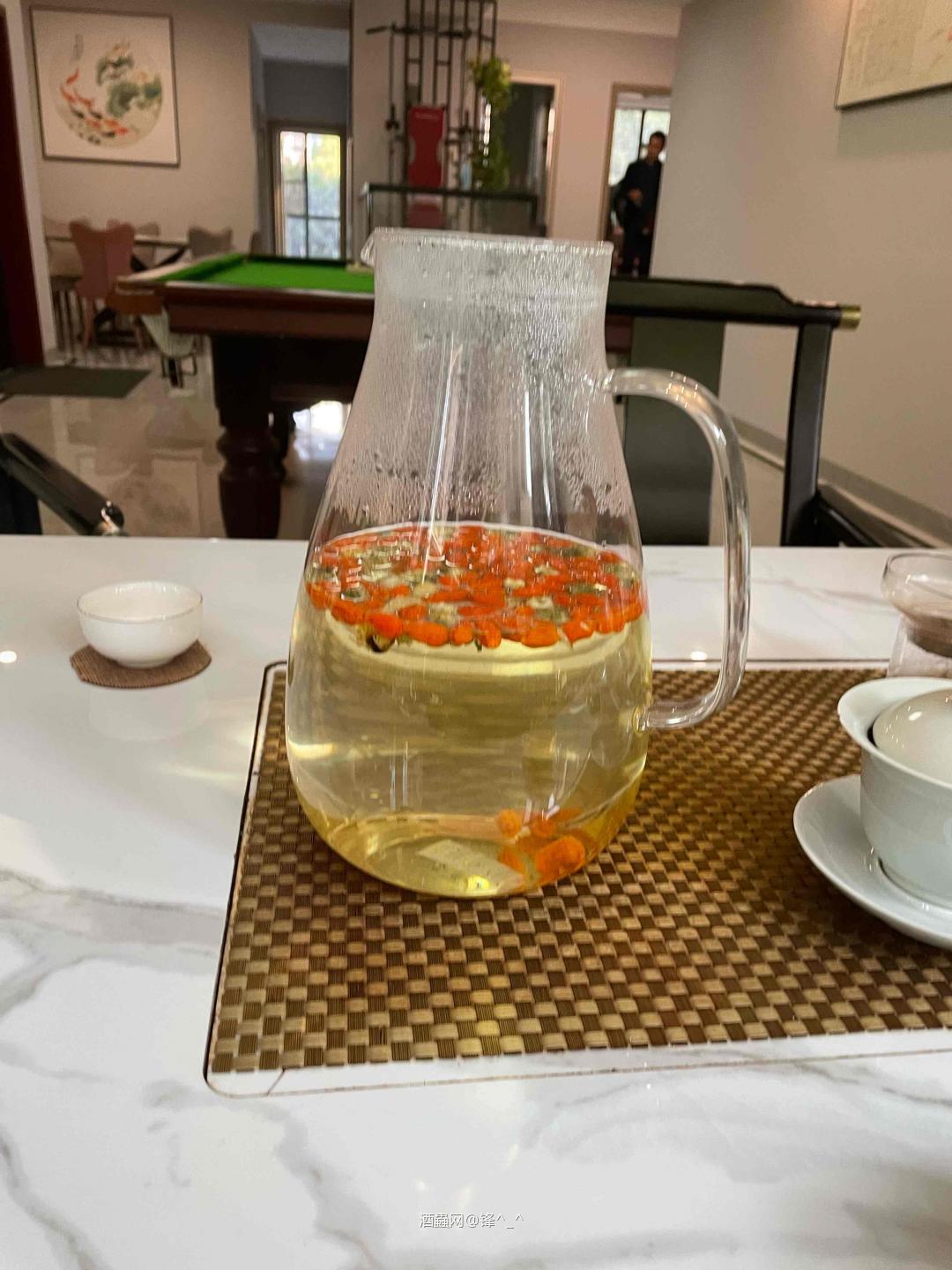 昨天多喝了些,今天打饱嗝都还有点泥煤烟熏味<img src='https://sdata.whiskyworm.com/xcxpics/emoji_26.png' class='emoji' />