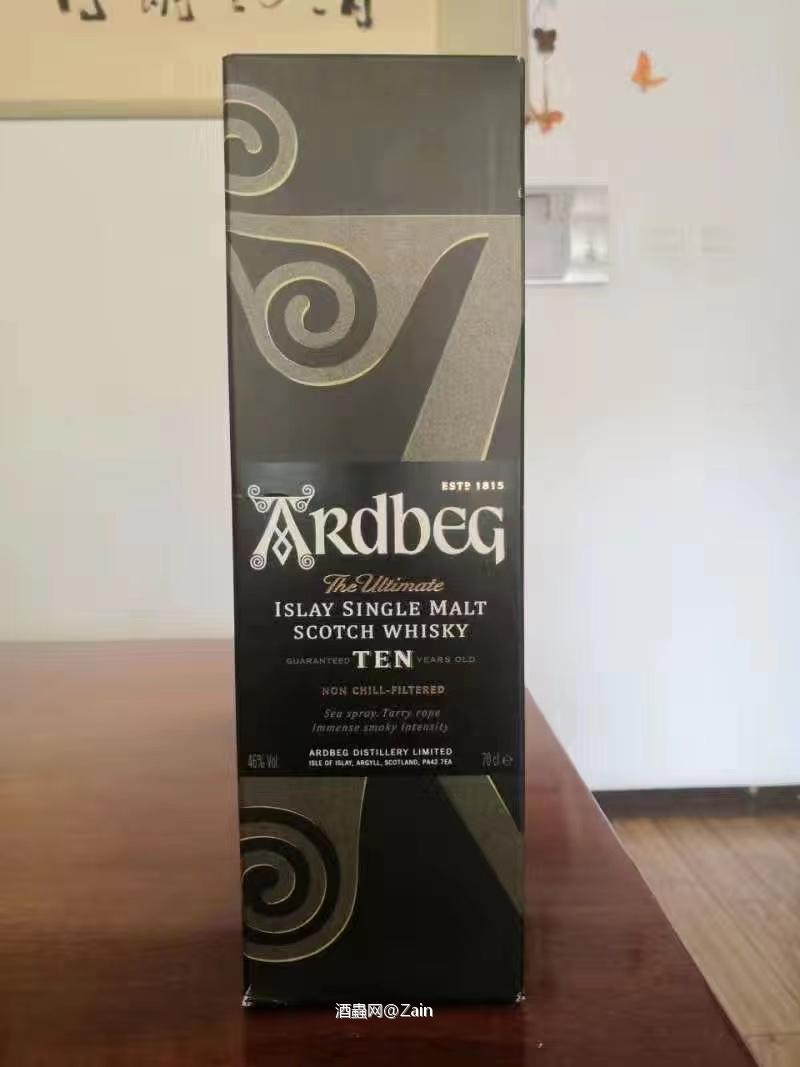 雅伯10年,泥煤味跟果香味十足啊