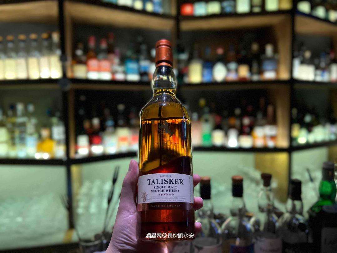 这个冬天我陪你过，让我们一起喝杯威士忌