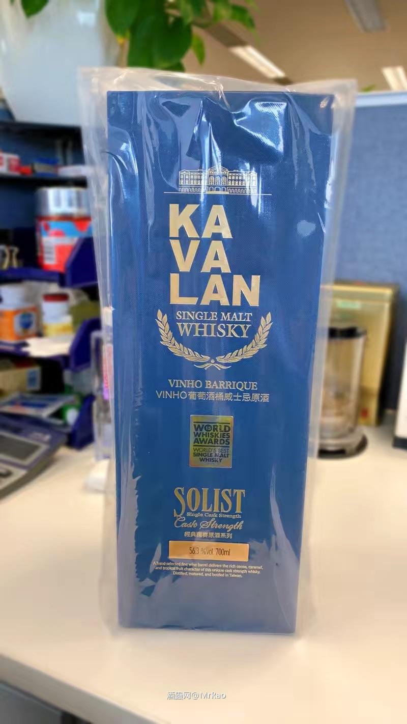 噶玛兰经典独奏葡萄酒桶,包装低调奢华,入口甘醇顺滑