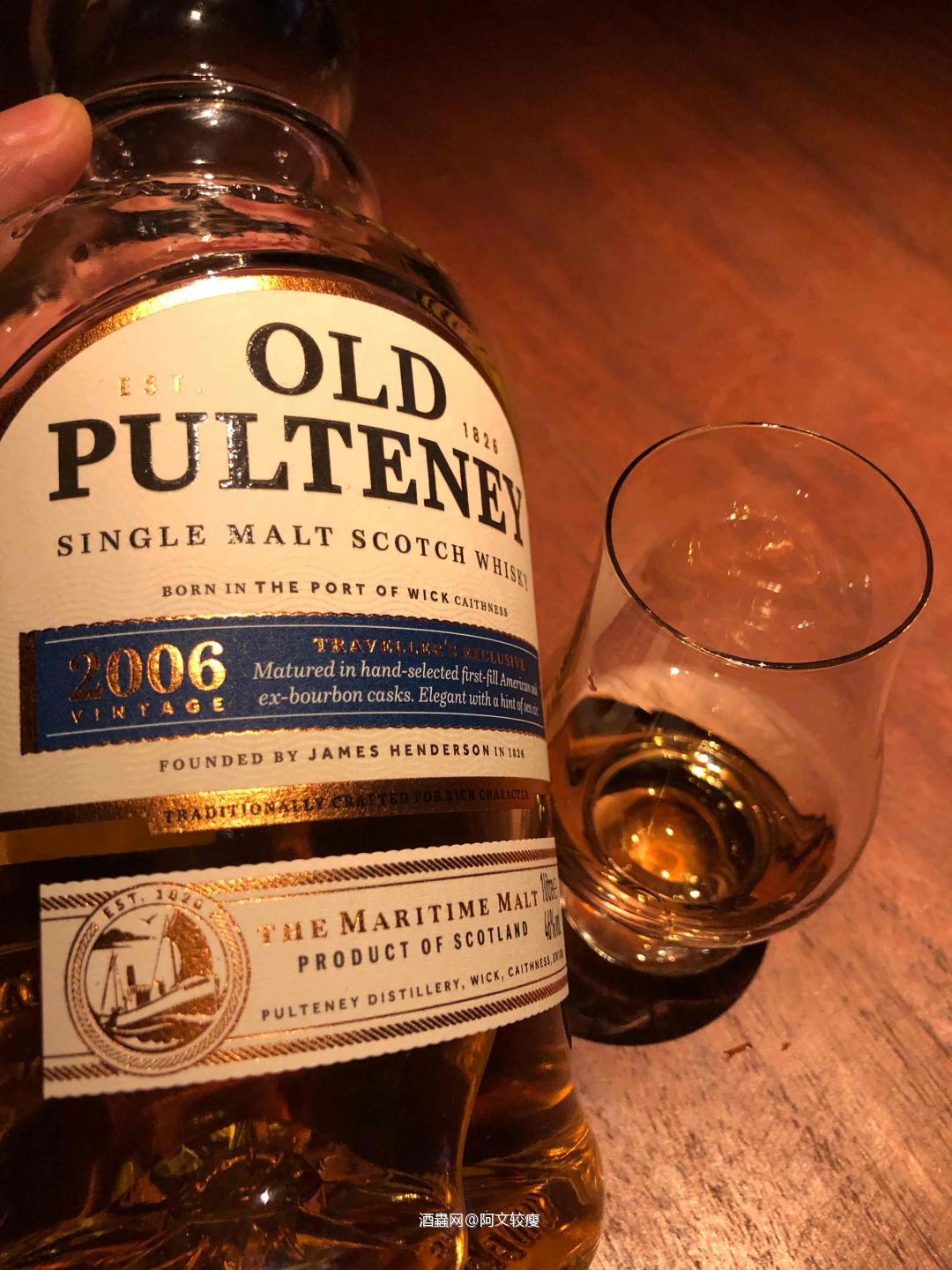 老富特尼2006<p class='p'/>酒体清澈，稻草黄。<p class='p'/>闻香：花香、奶油、姜、…