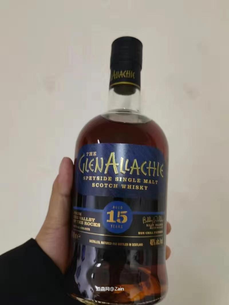 格兰纳里奇15年，性价比还行，拿来收藏也不错