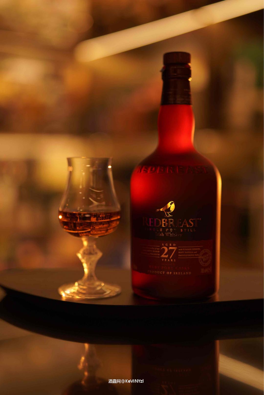 <p class='p'/>应个景选款红色的喝一下 缘分到了自然就绿了