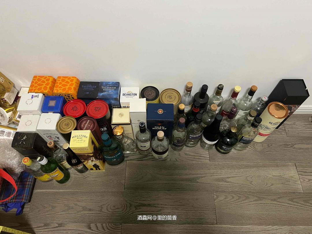 两年在家的空瓶