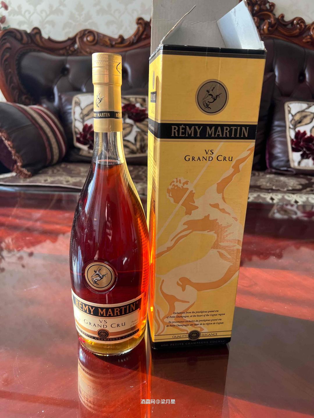 帮忙看一下这瓶人头马现在多少钱？之前在俄罗斯买的