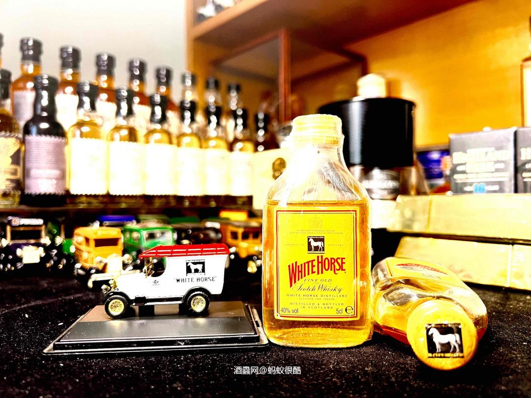 White Horse Fine Old