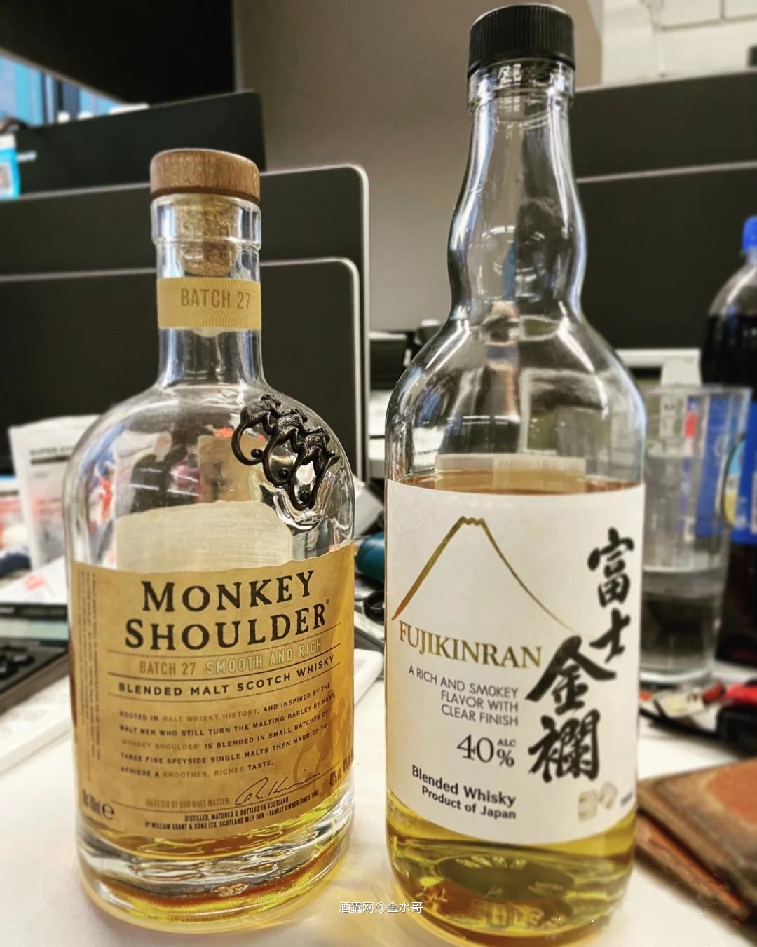 这两瓶酒哪瓶更好喝？