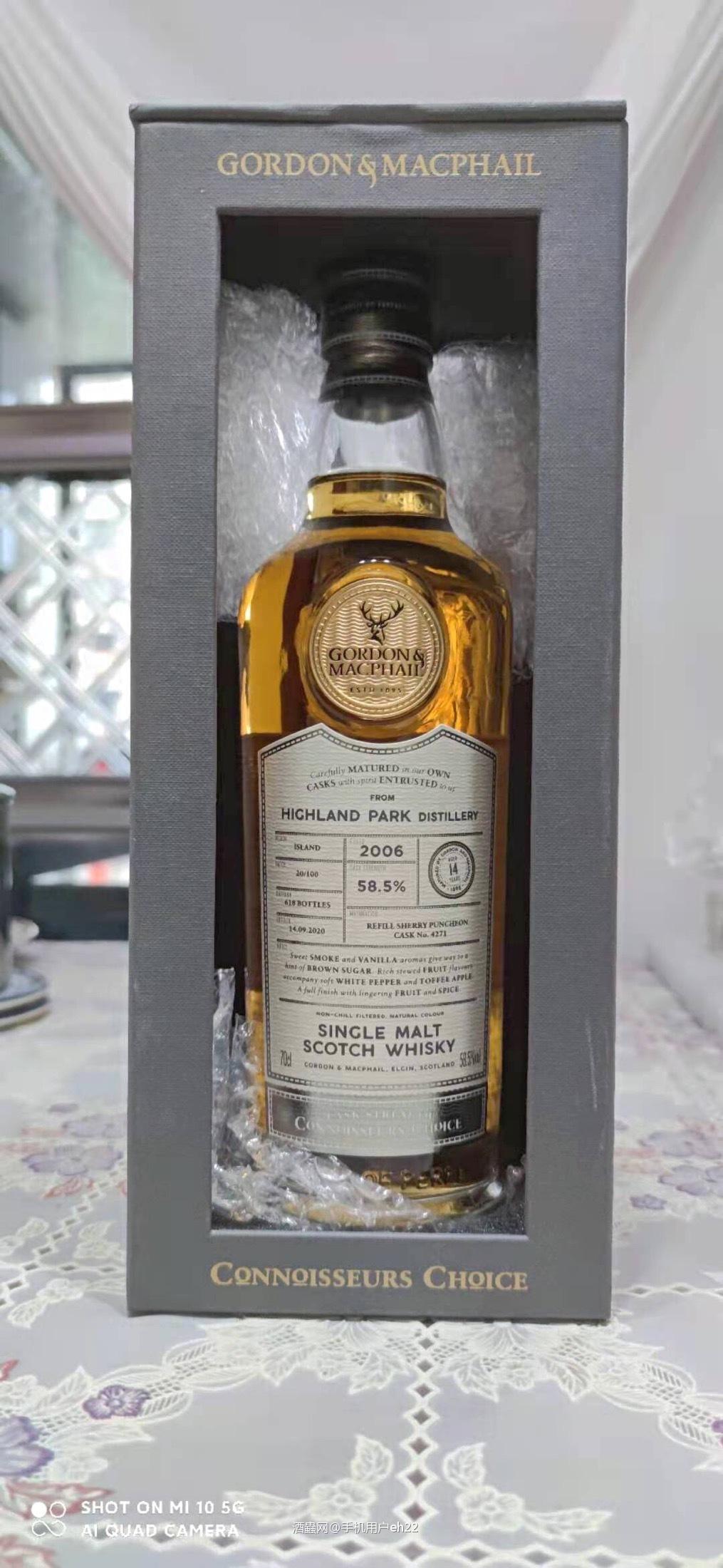 雪莉桶，果香与泥煤味道的完美融合。入口顺滑平稳，是新鲜水果、…