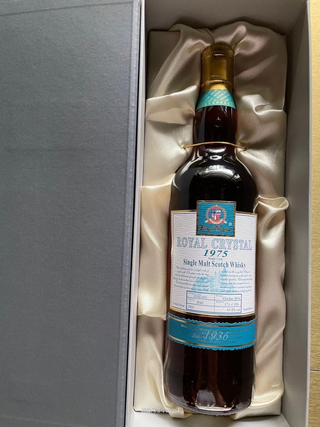 有人認識這支酒嗎？<img src='https://sdata.whiskyworm.com/xcxpics/emoji_84.png' class='emoji' /><img src='https://sdata.whiskyworm.com/xcxpics/emoji_84.png' class='emoji' />