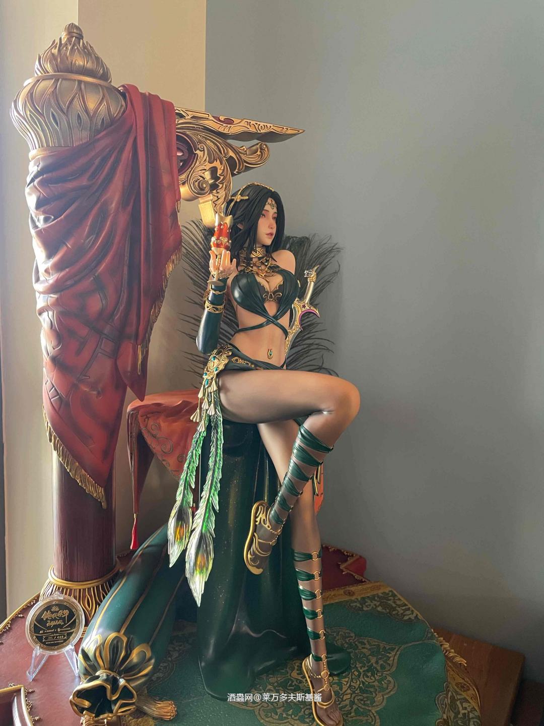 携春丽和迦南一起提前祝酒虫的小伙伴们，新年快乐，兔年全军出击！