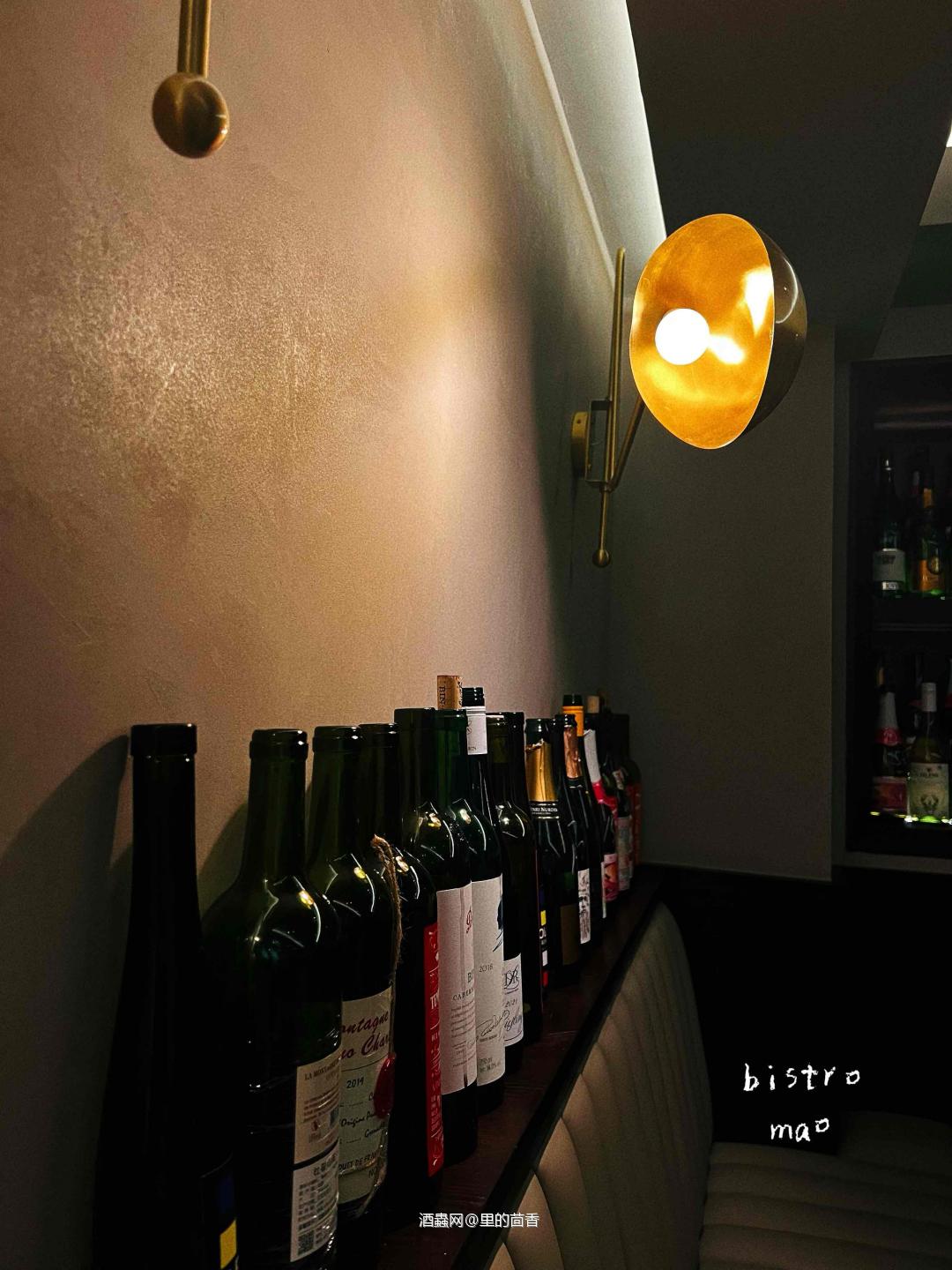 打卡了一家餐厅 酒也超多