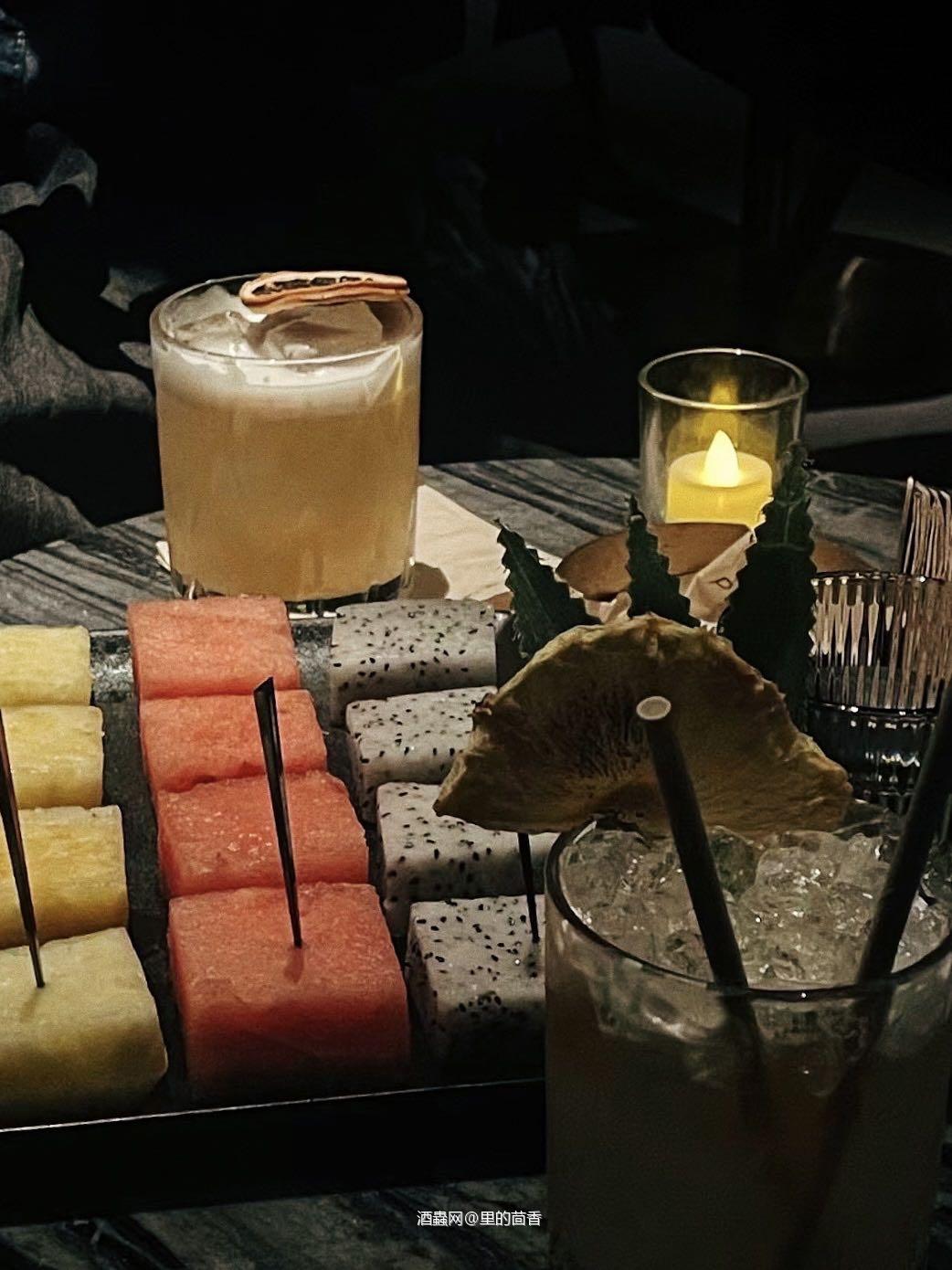 轻松的夜晚 鸡尾酒也是极好的