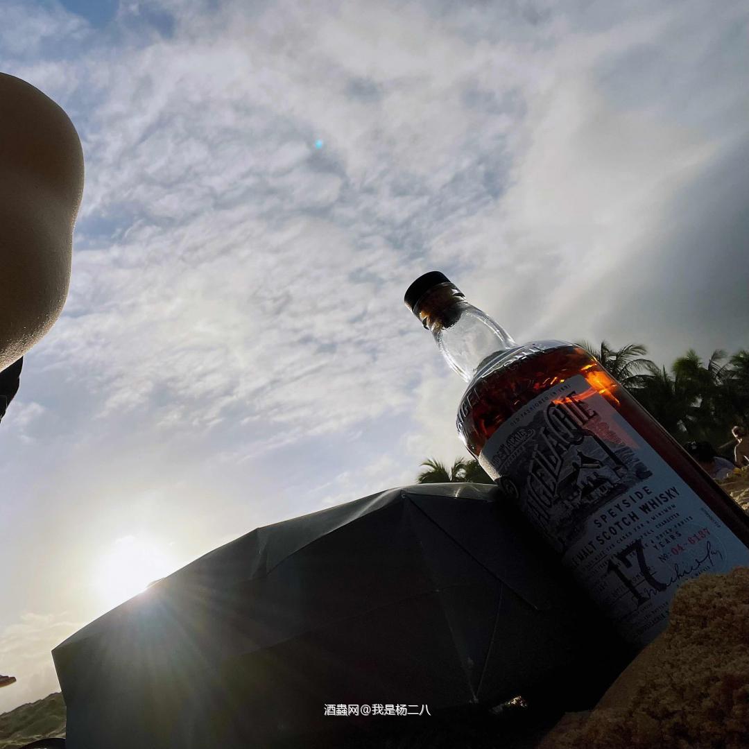 海线沙滩, 镜头里, 那些, 不期而遇的美好景象。 (live动图巧合拍到的,侵权必删)