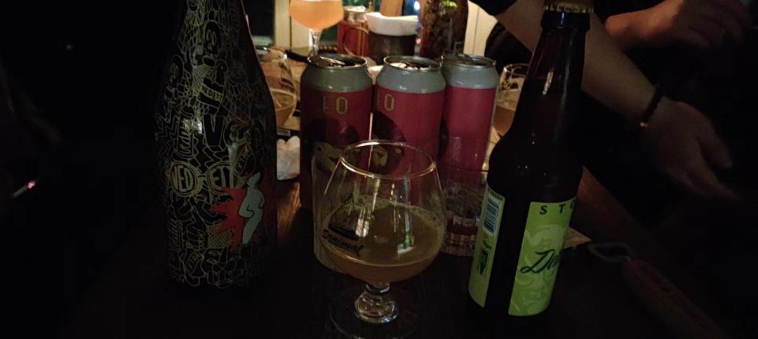 天凉了 找家小酒馆暖暖