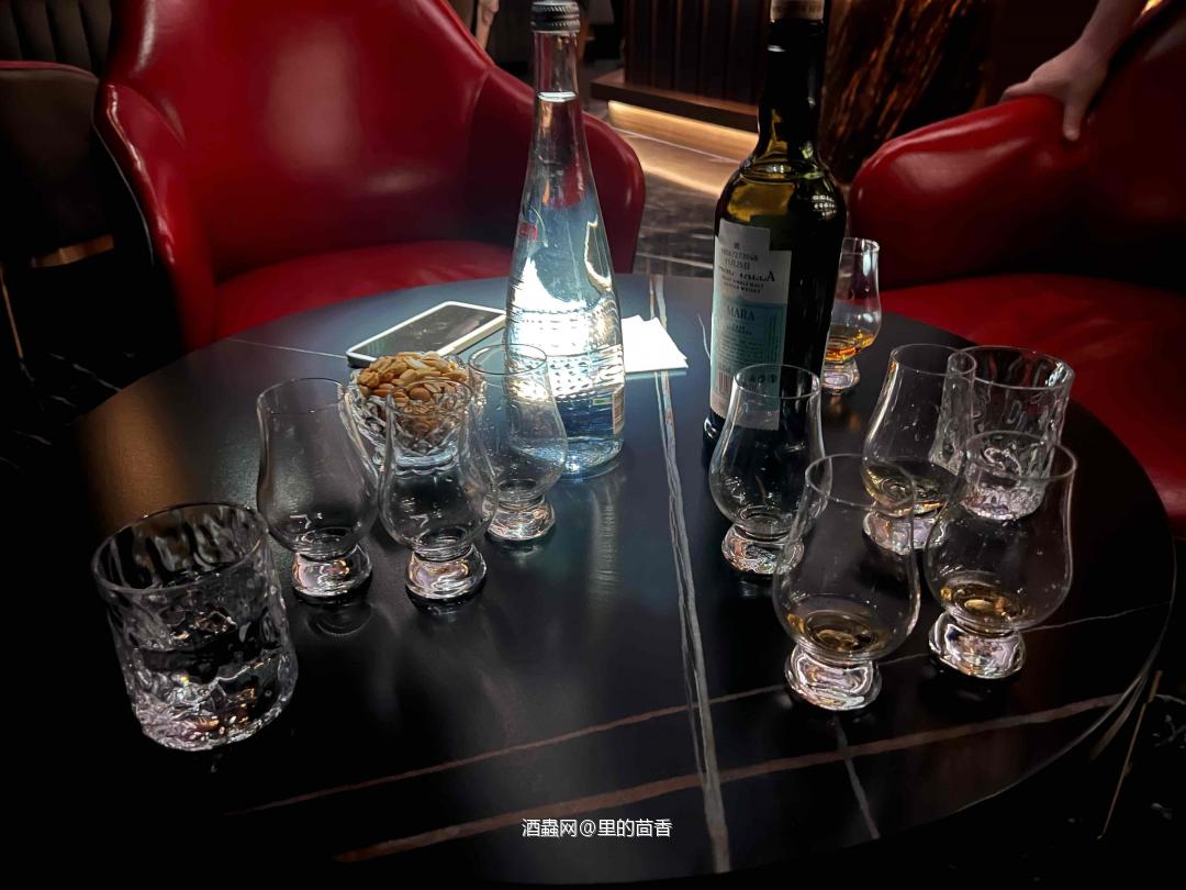 尝了七八款酒 不错