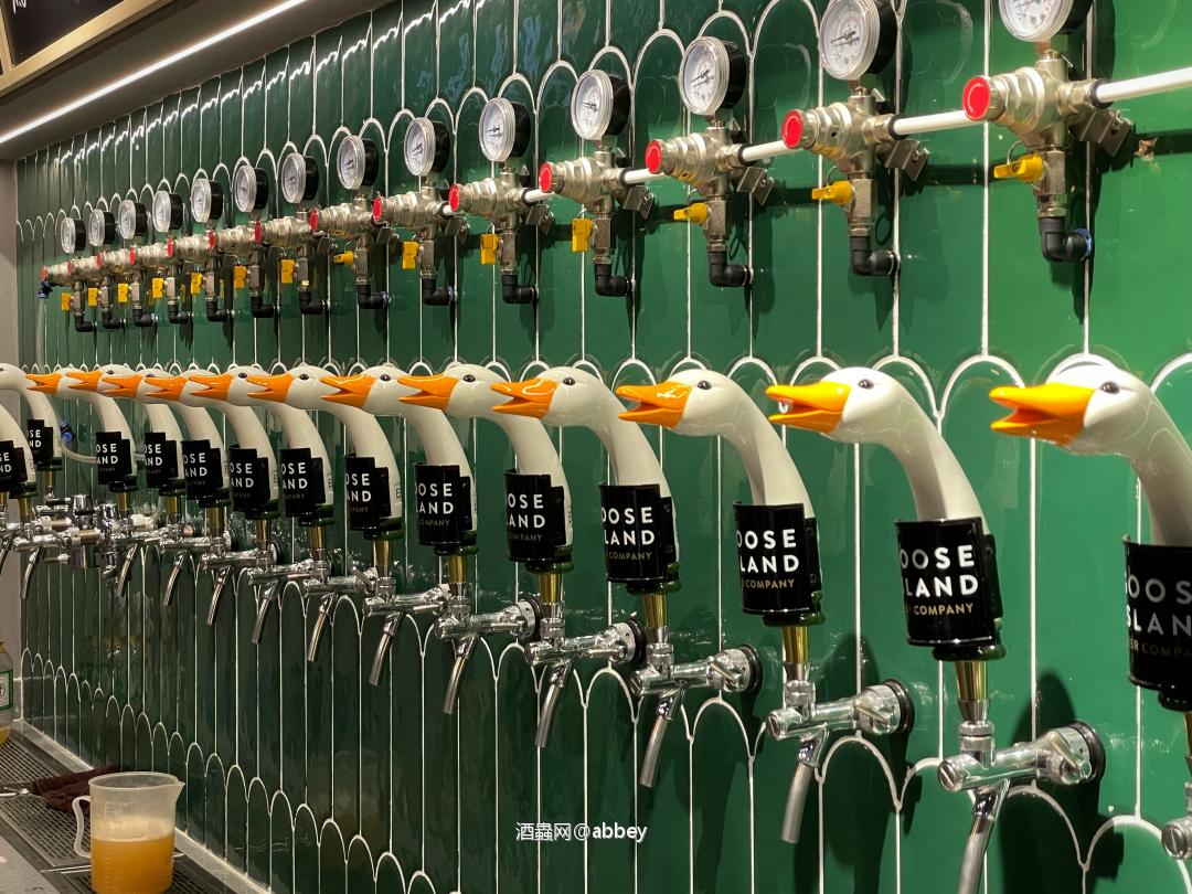 天气渐暖,精酿喝起来