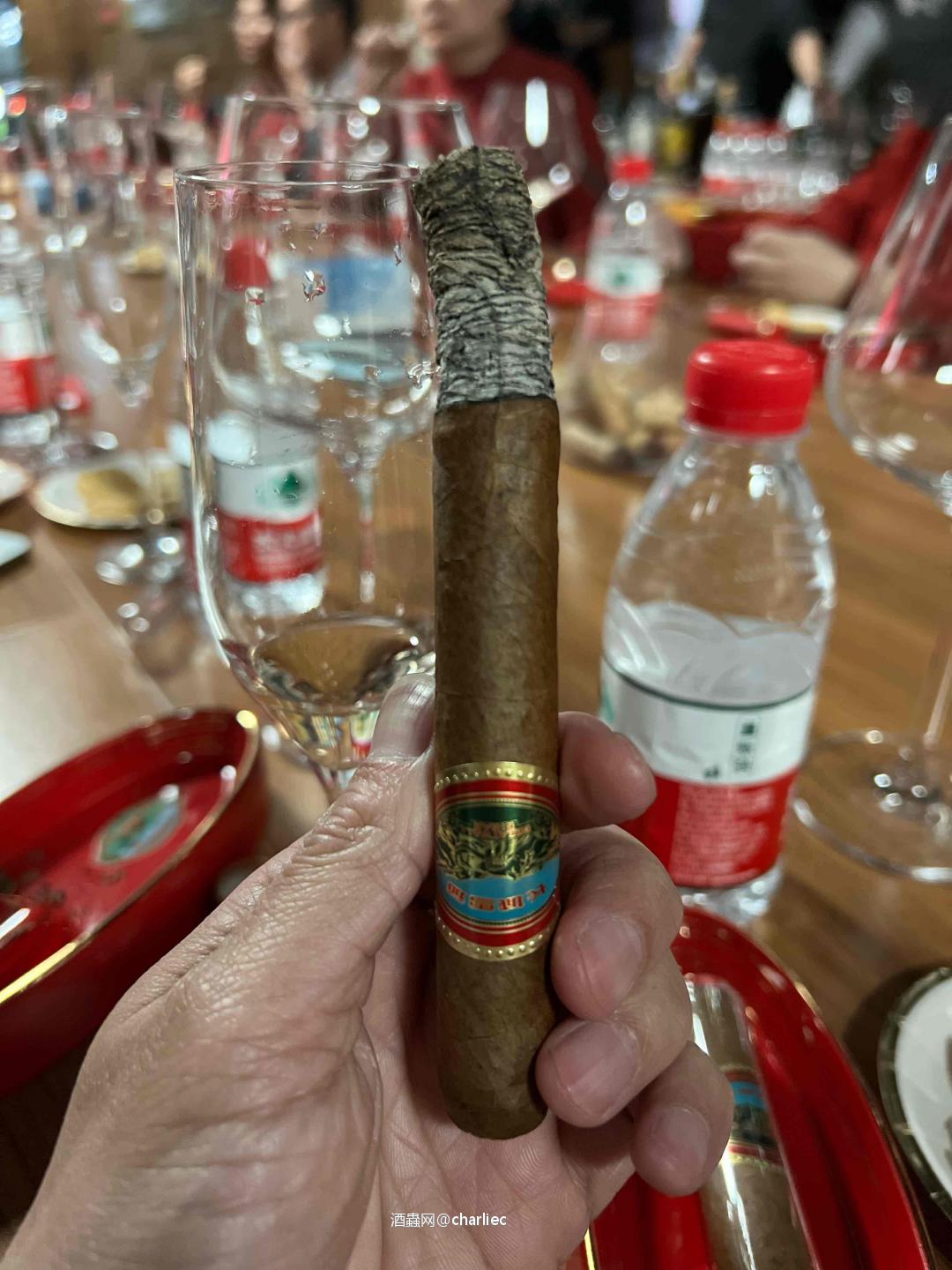 广州酒展<img src='https://sdata.whiskyworm.com/xcxpics/emoji_1.png' class='emoji' />