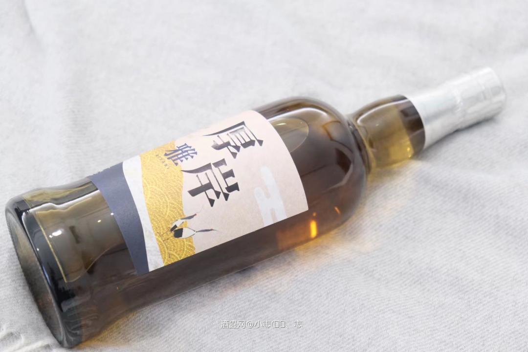 第一次，用酒🐛，大家多多交流、指点。去年老姐回国的时候，机场免税店，购入几瓶，厚岸限定版·雅。大家觉得这个怎么样？对比、厚岸系列产品有升值空间吗？